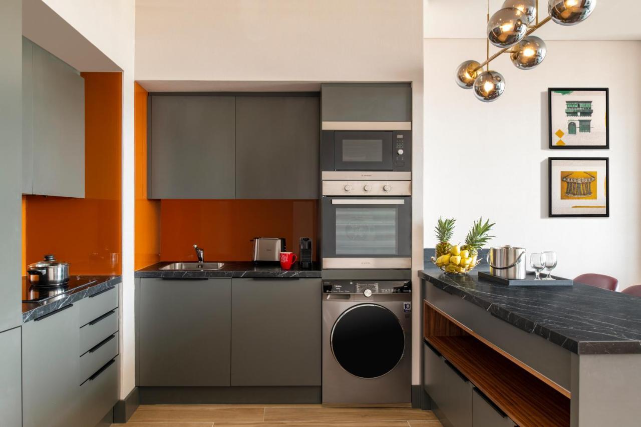 Swissotel Living Джедда Экстерьер фото A typical kitchen in a serviced apartment