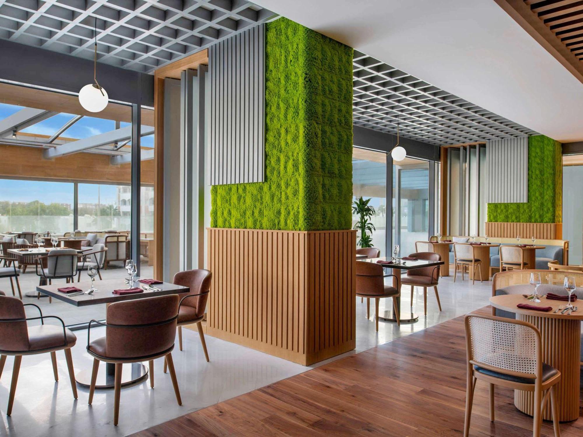 Swissotel Living Джедда Экстерьер фото The restaurant